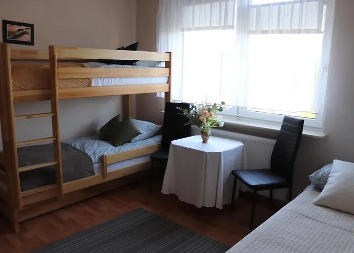 홈스테이 Pokoje&apartamenty Minus - Władysławowo