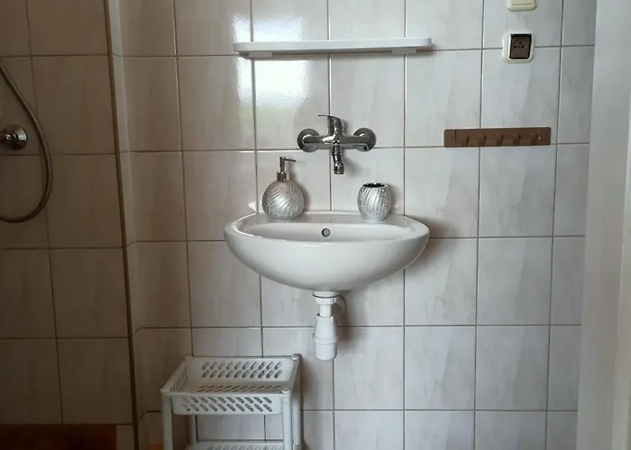 홈스테이 Pokoje&apartamenty Minus -